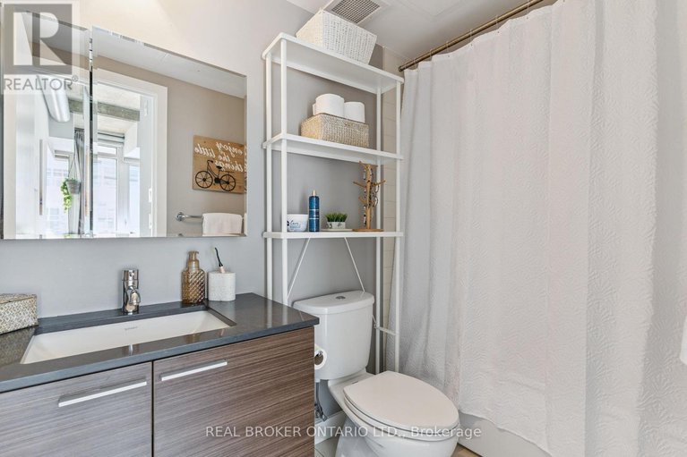 28528620/623-349-mcleod-street/ottawa-centre/ottawa/ontario/K2P0S1_11