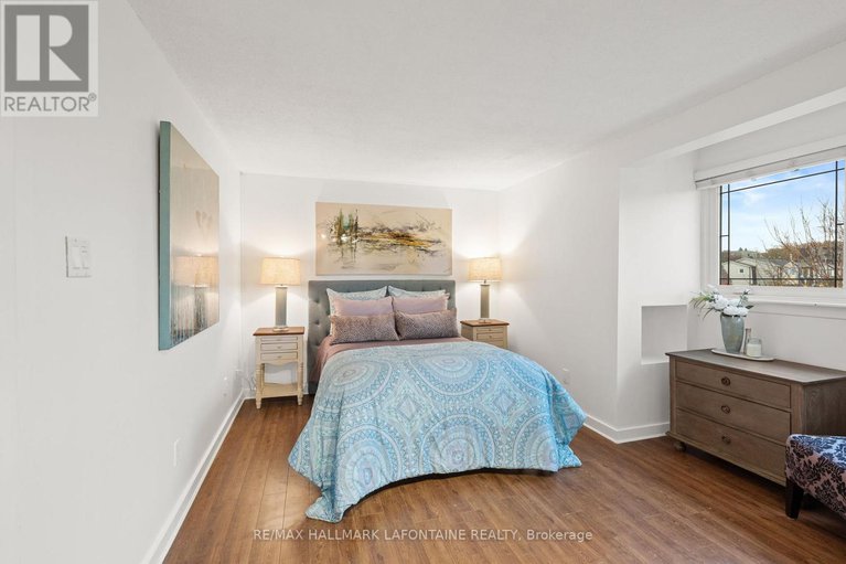 29082379/303-mockingbird-drive/chatelaine-village/ottawa/ontario/K1E2A4_18