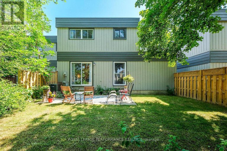 29468633/42-compata-way/blackburn-hamlet-south/ottawa/ontario/K1B4W9_31