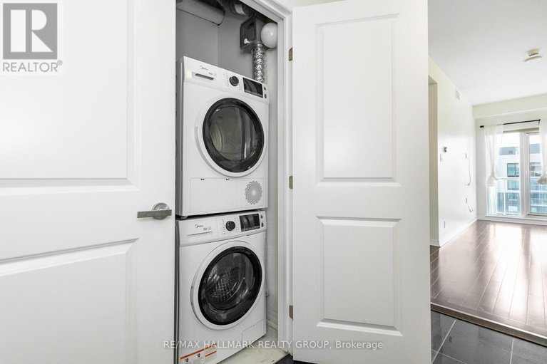 28537362/ph1-2702-242-rideau-street/sandy-hill/ottawa/ontario/K1N0B7_10