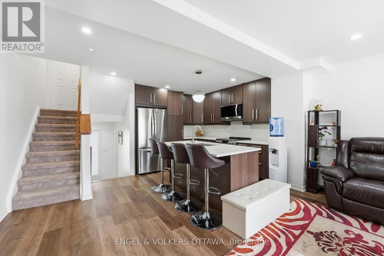 29615364/34-alison-korn-private/bells-corners/ottawa/ontario/K2H8M6_8