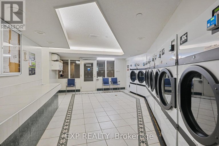 29618054/2009-1171-ambleside-drive/woodroffe/ottawa/ontario/K2B8E1_45