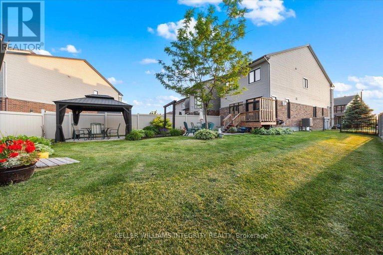 28491070/381-cooks-mill-crescent/riverside-south/ottawa/ontario/K1V2N2_2