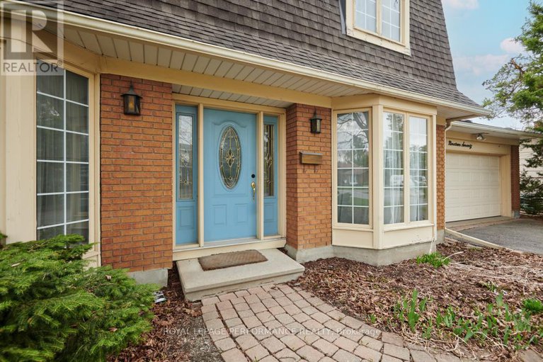 28381018/1970-marquis-avenue/beaconwood/ottawa/ontario/K1J8J4_2