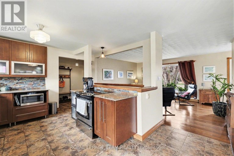 29608684/3041-bridge-street/north-dundas-mountain-twp/north-dundas/ontario/K0E1W0_12