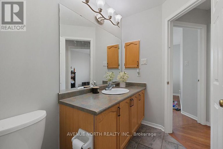 28782241/59-splinter-crescent/fairfield-heights/ottawa/ontario/K2B1B3_23