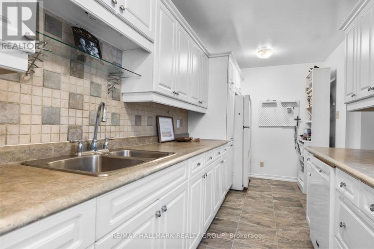 28903754/17-1598-hoskins-crescent/fallingbrookpineridge/ottawa/ontario/K4A2H8_12