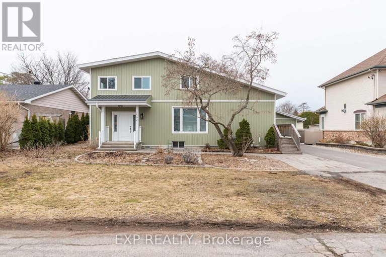 29624892/1592-apeldoorn-avenue/carleton-heights/ottawa/ontario/K2C1V5_1