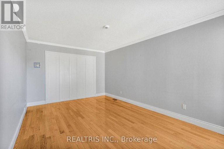 29041458/1905-des-epinettes-avenue/orleanssunridge/ottawa/ontario/K1C6P6_4