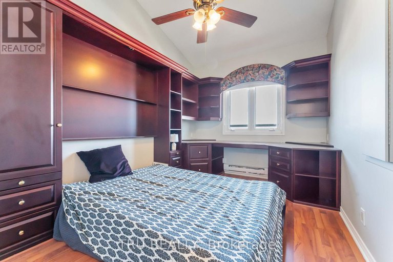 29361379/ph4-158a-mcarthur-avenue/vanier/ottawa/ontario/K1L7E7_13