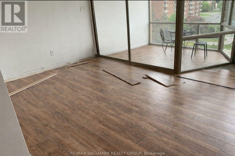 29262949/508-2759-carousel-crescent/emerald-woodssawmill-creek/ottawa/ontario/K1T2N5_20