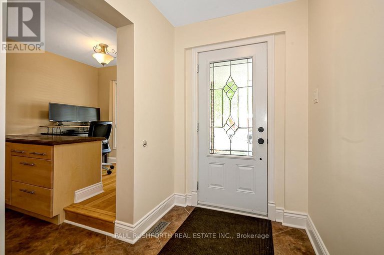 28965259/7-glenmoriston-avenue/glencairnhazeldean/ottawa/ontario/K2L2S3_3