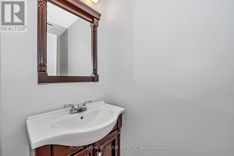 28935991/10-31-malvern-drive/pheasant-run/ottawa/ontario/K2J1M8_6