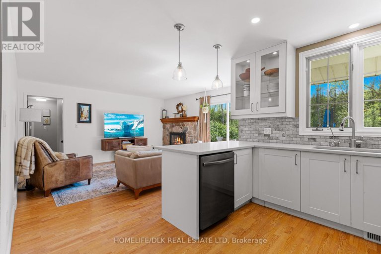 28312449/1076-county-road-15-road/augusta-twp/augusta/ontario/K6V5T1_28