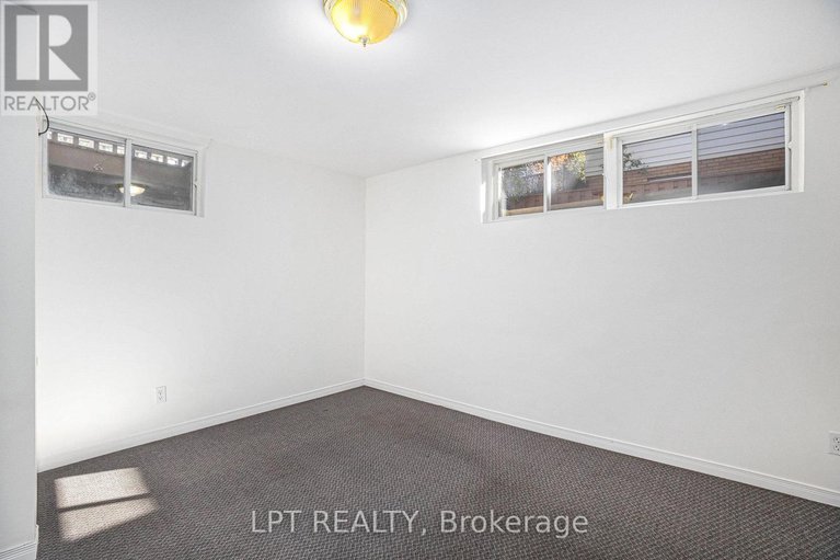 29397616/1517-caverley-street/riverview-park/ottawa/ontario/K1G0X9_25