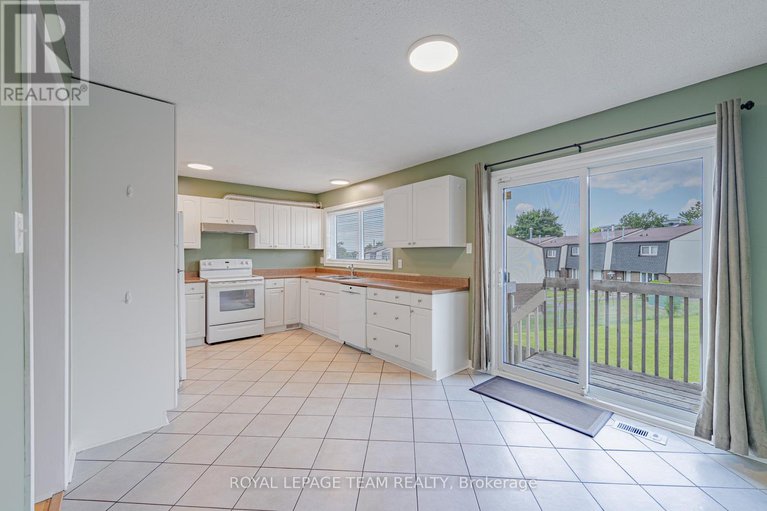 28613595/28-huntview-private/hunt-clubwestern-community/ottawa/ontario/K1V0M5_23