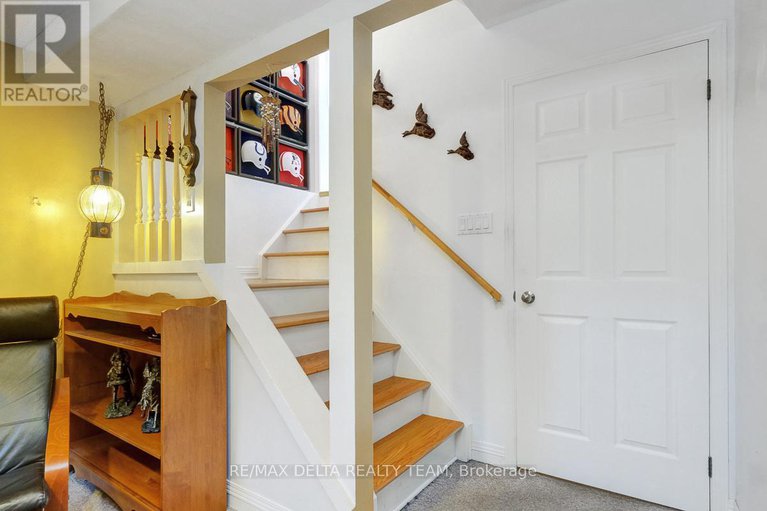 28636834/6383-st-louis-drive/hiawatha-parkconvent-glen/ottawa/ontario/K1C2X9_33
