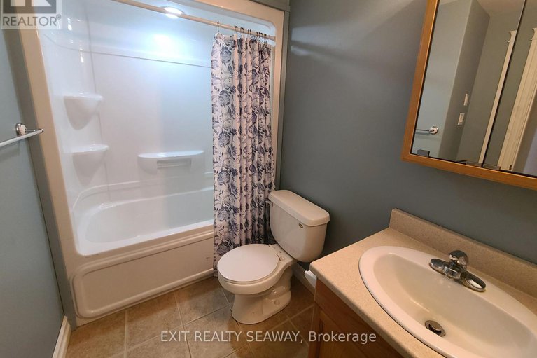 28854316/4294-schell-street/south-dundas-williamsburgh-twp/south-dundas/ontario/K0C2H0_19