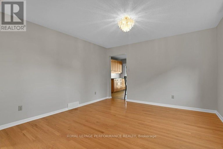 28838275/14-trusty-bay/hunt-clubwestern-community/ottawa/ontario/K1V0A3_7