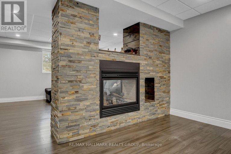 29496825/131-delaney-drive/huntley-ward-south-west/ottawa/ontario/K0A1L0_33