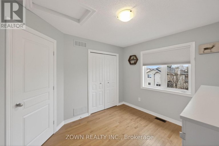 29617852/356-kingbrook-drive/bridlewood/ottawa/ontario/K2M0G2_17