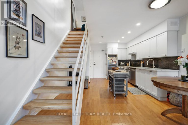 28575648/11-215-st-patrick-street/lower-townbyward-market/ottawa/ontario/K1N5K2_22