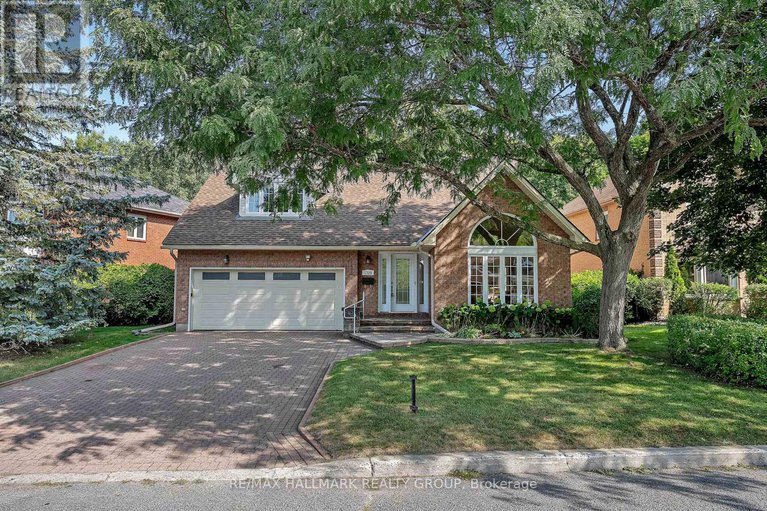 29019448/1725-autumn-ridge-drive/chapel-hill/ottawa/ontario/K1C6Z1_1