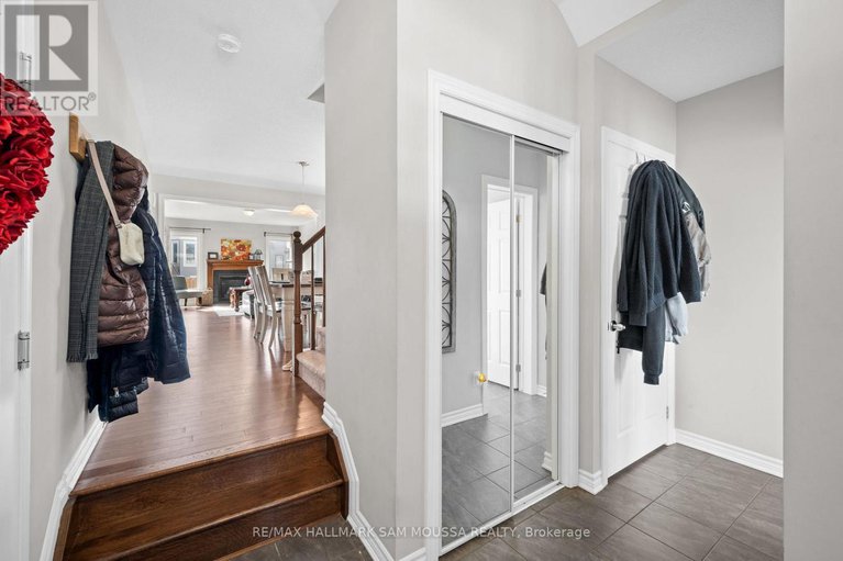 28482187/111-santolina-street/stittsville-north/ottawa/ontario/K2S0W9_5