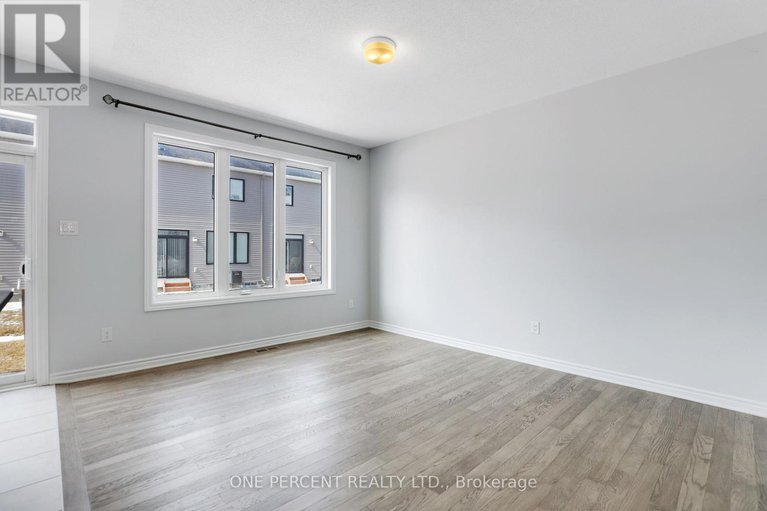 28599731/733-megrez-way/half-moon-bay/ottawa/ontario/K2J6S8_13