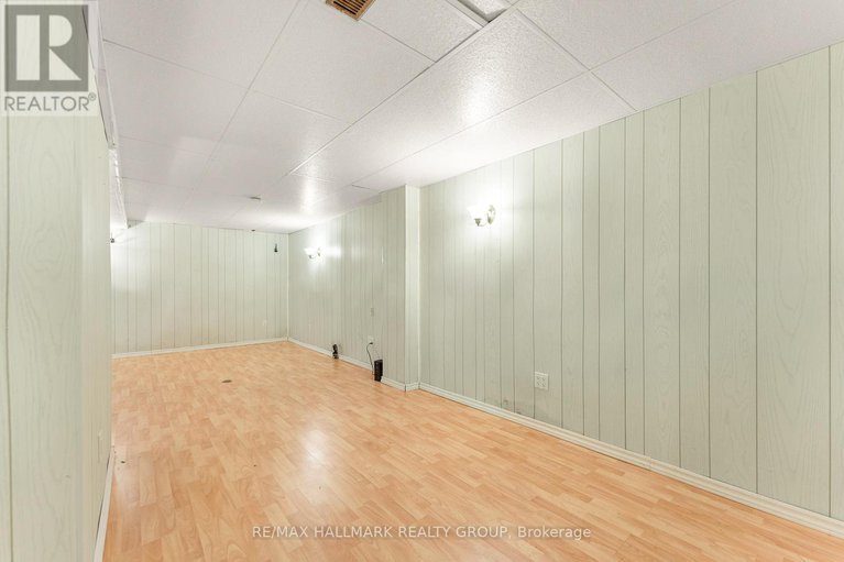28819606/41-sovereign-avenue/craig-henrywoodvale/ottawa/ontario/K2G4W8_38