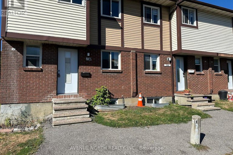 28858840/1790-dondale-st-street/pineview/ottawa/ontario/K1B5H8_1