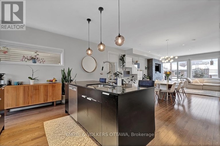 29451024/32-sims-avenue/hintonburg/ottawa/ontario/K1Y3K1_22