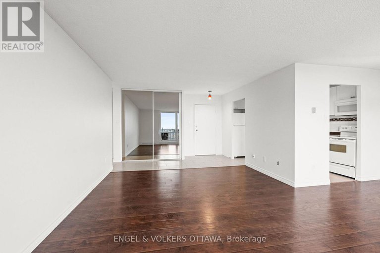 29091288/2001-665-bathgate-drive/carson-meadows/ottawa/ontario/K1K3Y4_6