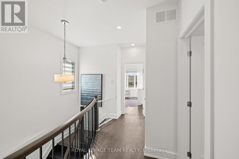 29445575/143-avro-circle/cfb-rockcliffe-and-area/ottawa/ontario/K1K4K7_28