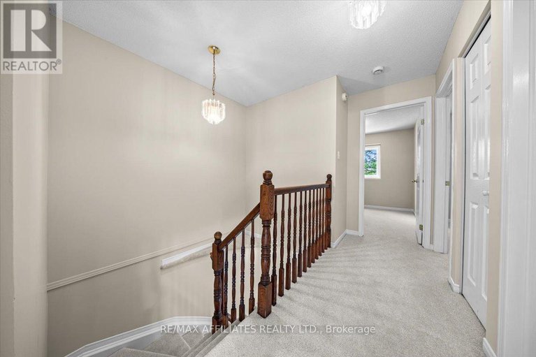 28647317/1510-duplante-avenue/fallingbrookpineridge/ottawa/ontario/K4A3Y8_18