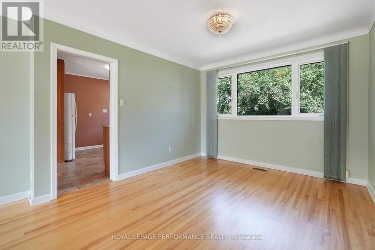 28864113/773-fairdale-avenue/elmvale-acres/ottawa/ontario/K1G1X6_10