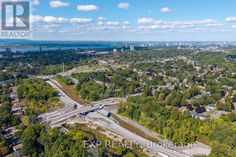 28867743/1240-adirondack-drive/kenson-park/ottawa/ontario/K2C2V3_27