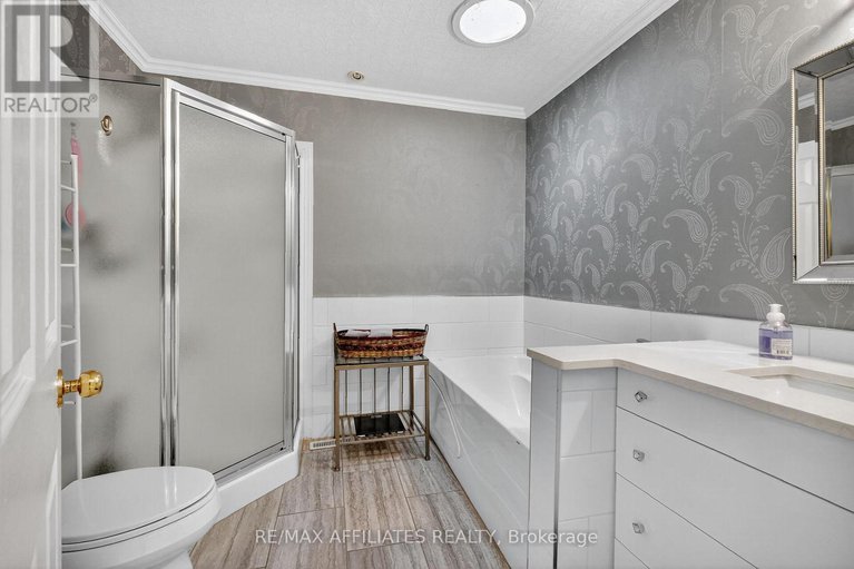 29041915/42-college-circle/castle-heights/ottawa/ontario/K1K4R8_42