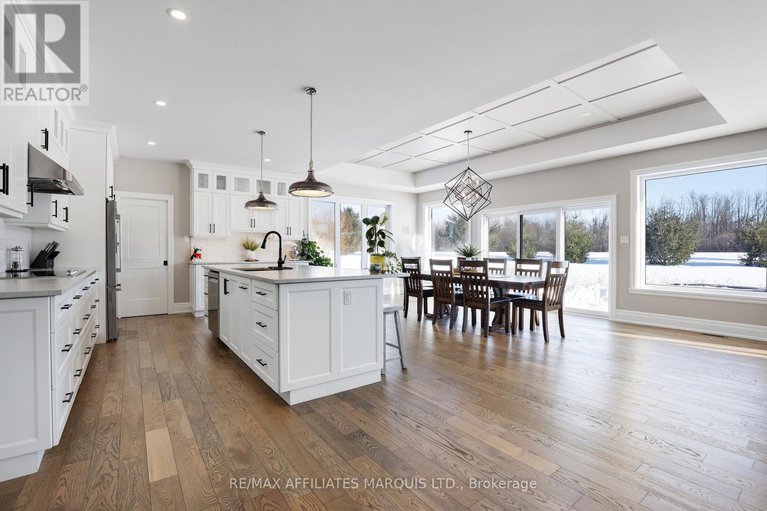 29355024/18150-st-laurent-boulevard/south-glengarry-charlottenburgh-twp/south-glengarry/ontario/K6H0G7_9