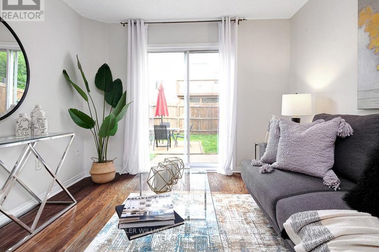 28431139/2598-crosscut-terrace/emerald-woodssawmill-creek/ottawa/ontario/K1T4A1_8