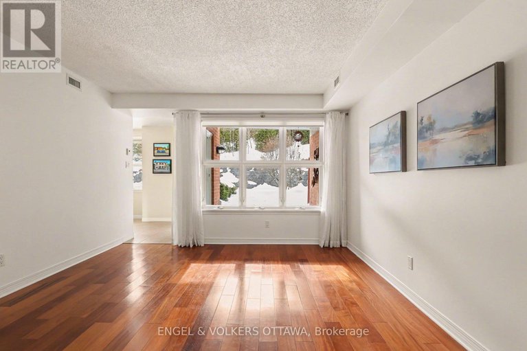 29383001/203-120-darlington-private/hunt-clubwestern-community/ottawa/ontario/K1V0X5_14