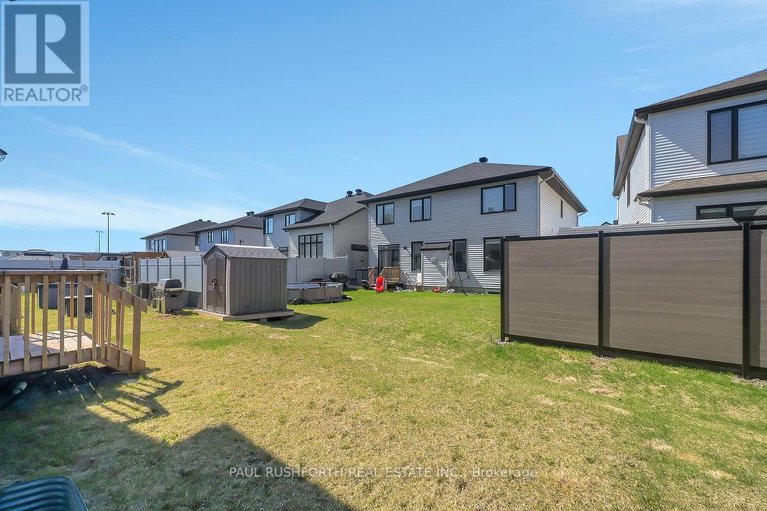 29667355/6483-renaud-road/mer-bleuebradley-estatesanderson-park/ottawa/ontario/K1W0R8_36