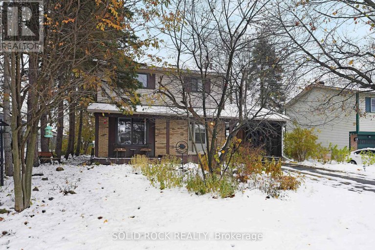 29105318/386-vince-drive/bilberry-creekqueenswood-heights/ottawa/ontario/K1E2E3_3