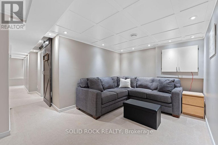 28763469/33-benlark-road/on-the-green/ottawa/ontario/K2J2L5_35