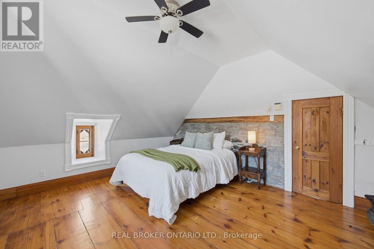 29433673/2090-beach-road/north-grenville-twp-kemptville-south/north-grenville/ontario/K0G1S0_26