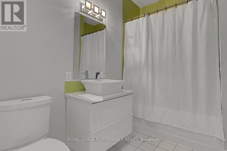 29660166/1285-livingstone-avenue/alta-vista/ottawa/ontario/K1H7P7_21