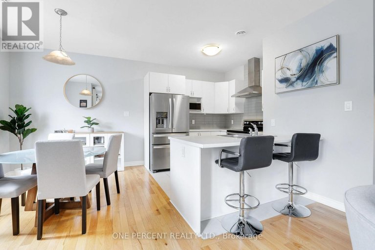 29612746/i-735-dearborn-private/blossom-parkkemp-parkfindlay-creek/ottawa/ontario/K1T0W3_12