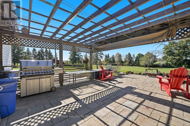 29241299/3172-8th-line-road/metcalfe/ottawa/ontario/K0A2P0_31