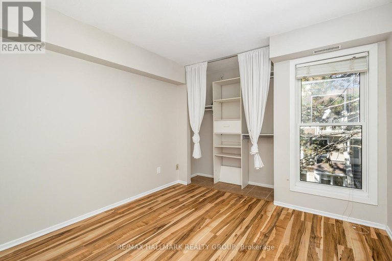 28992413/c-205-woodfield-drive/tanglewood/ottawa/ontario/K2G4P2_18