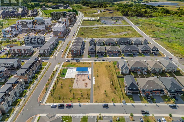 29380750/885-moses-tennisco-street/cfb-rockcliffe-and-area/ottawa/ontario/K1K5A2_48